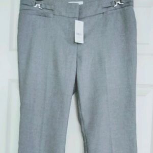 Very nice pants from New York & Company size 4 Stretchy material brand new.